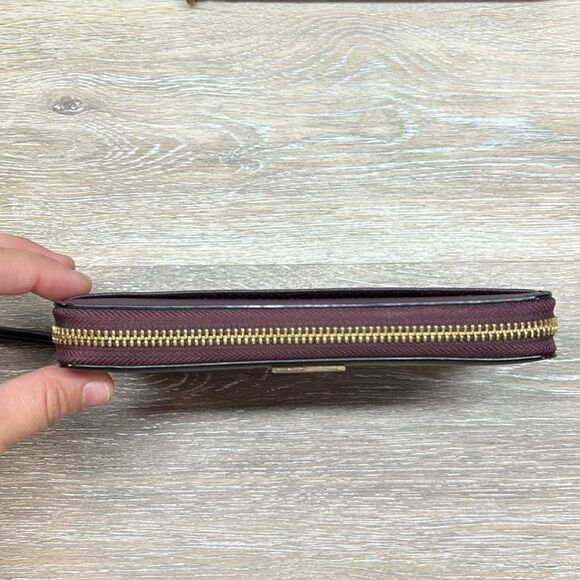Kate Spade burgundy full zip wallet - Picture 3 of 12